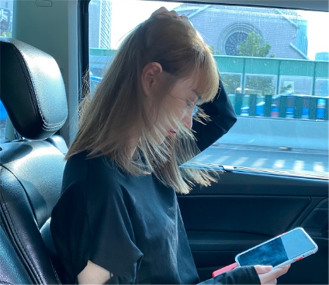 LPL：uzi女友变了？为什么？奥咪咪自称像网红是为了uzi