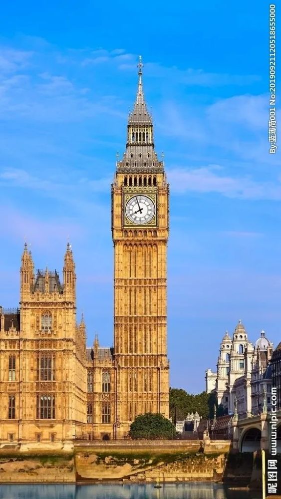 大本钟3英国是一座于1889年建成位于法国巴黎战神广场上的镂空结构