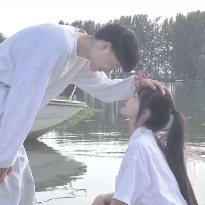 女生无法抗拒的摸头杀情头