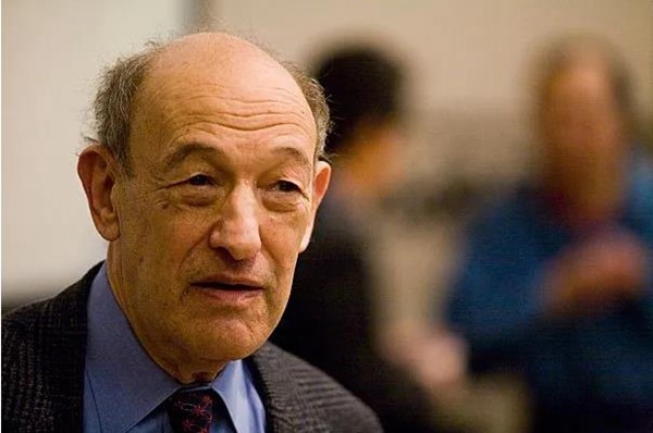 迈克·蓬佩奥|蓬佩奥“新冷战”演讲遭学者批评 傅高义：把中国定义为敌人无益