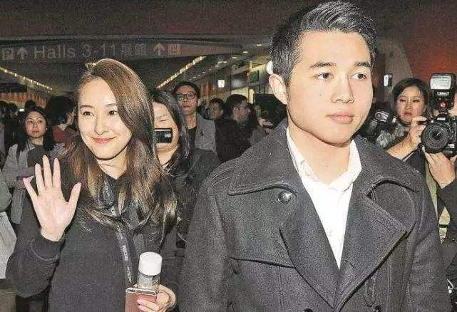 专车接送,两人爱得如此高调,又获得四太认可,陈滢当时 被大众认为是何