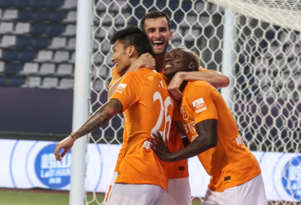 【老五侃球】中超还是洋枪的天下,如果一杆不够,那就多来几杆