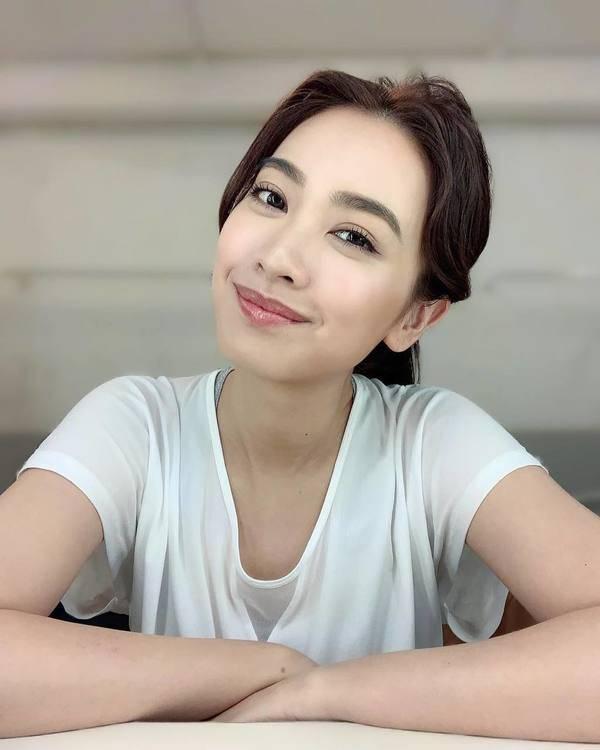 岑杏贤有颜有学历却因病身体肿胀,与朱千雪是闺蜜,曾恋袁伟豪