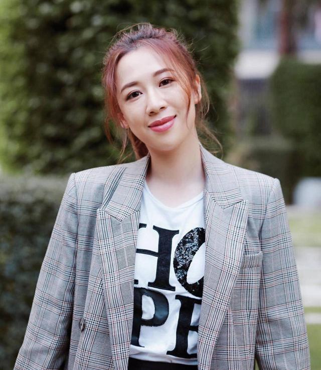 岑杏贤有颜有学历却因病身体肿胀与朱千雪是闺蜜曾恋袁伟豪