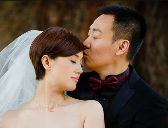 戏里戏外都是夫妻,婚后孕有一女,今三口之家生活幸福令人羡慕