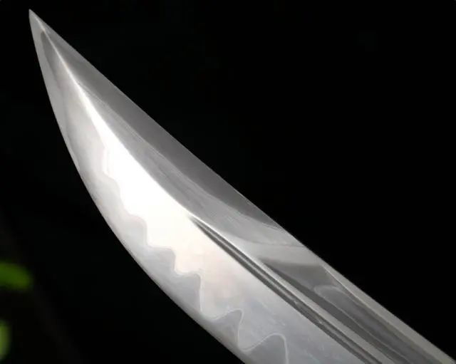 品日本刀工艺相同的五枚合夹钢刀体验不一样的刀剑文化