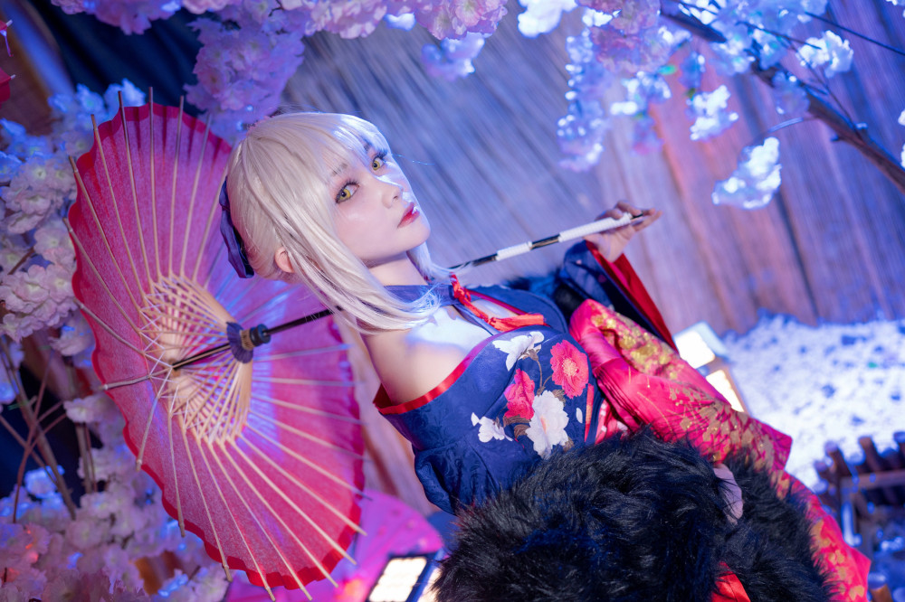 fate 吾王cos,一字肩和服优雅知性_腾讯新闻