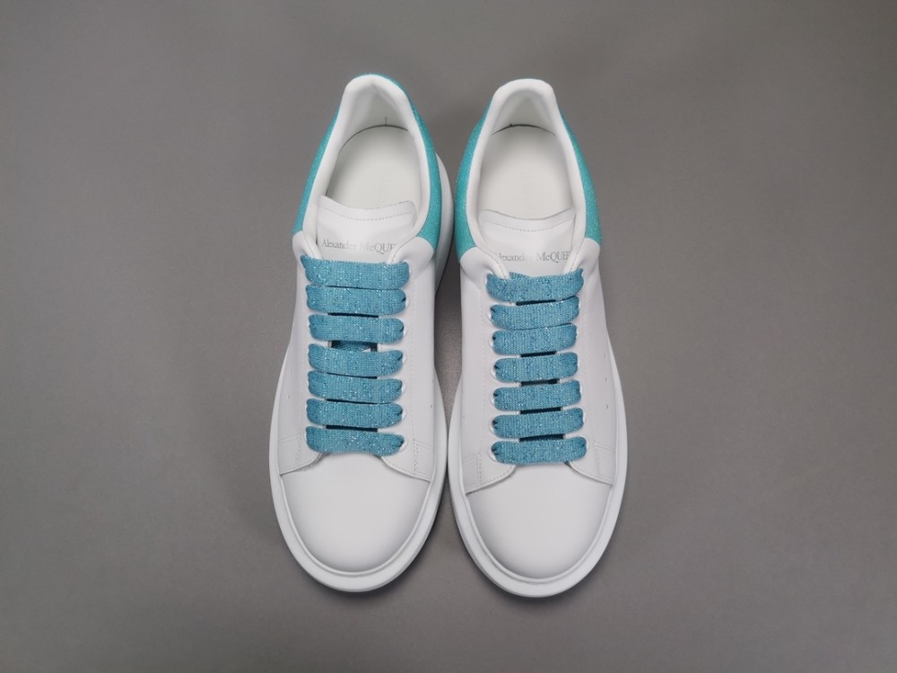 哇这款麦昆夜光小白鞋太美了吧