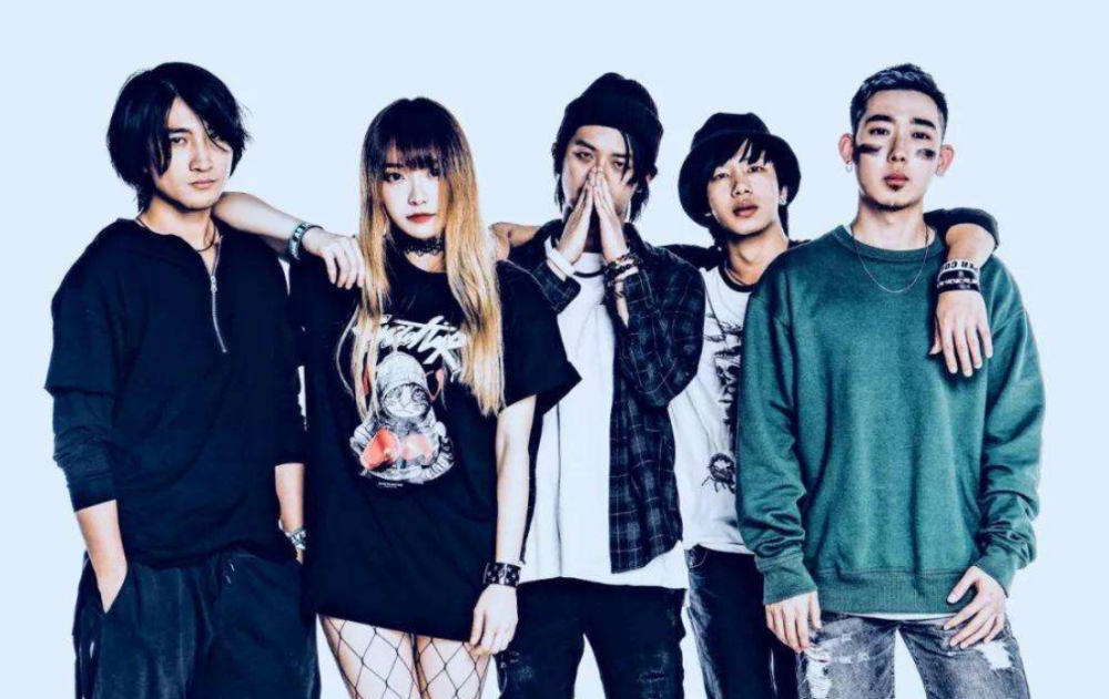 同样是电音,为何吴亦凡被嘲,《乐队的夏天》中这个乐队却被夸赞_腾讯