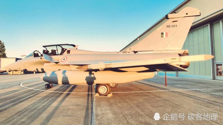 战斗机|印媒吹嘘：“阵风”战斗机优于中国歼-20战斗机！