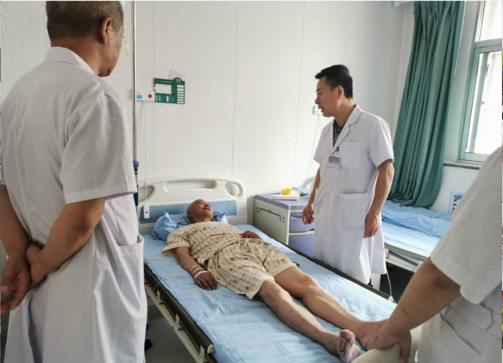 脑梗患者】高血压十余年发生脑梗,接受王炳彦院长四联疗法后走路协调
