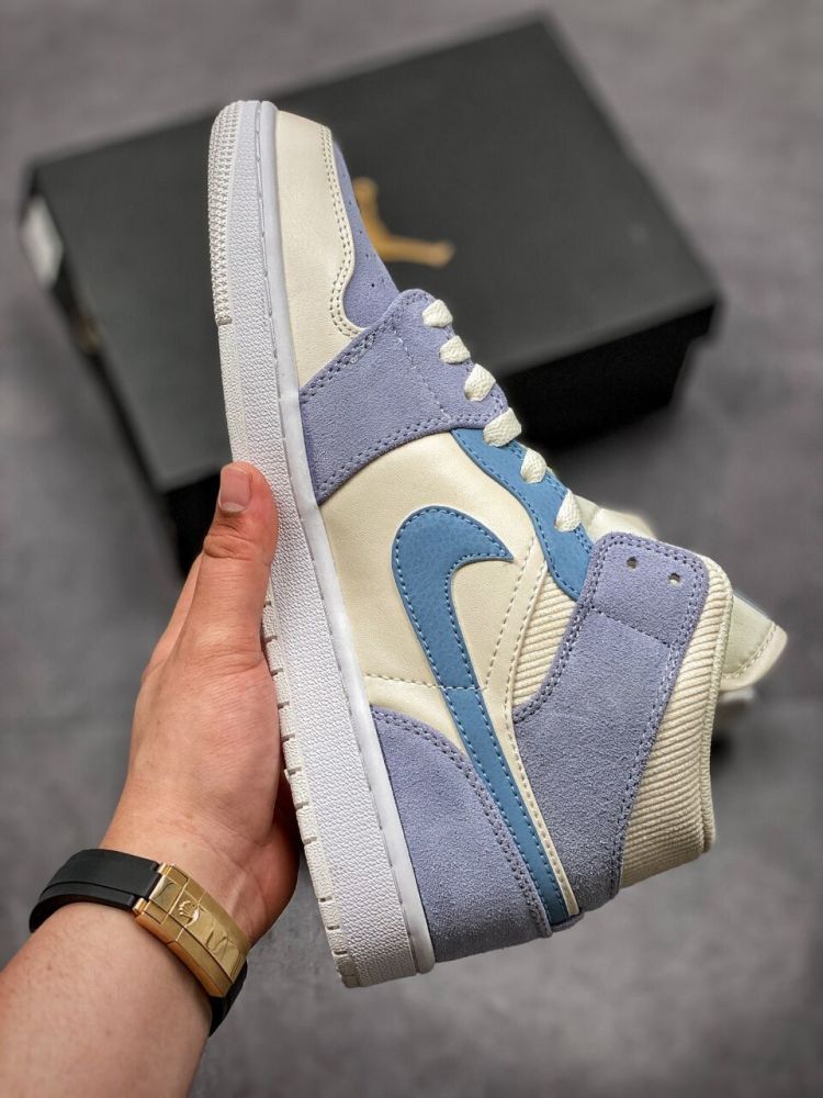 清新亮眼的新配色,很俘获小姐姐的少女心!aj1 mid小灰蓝开箱