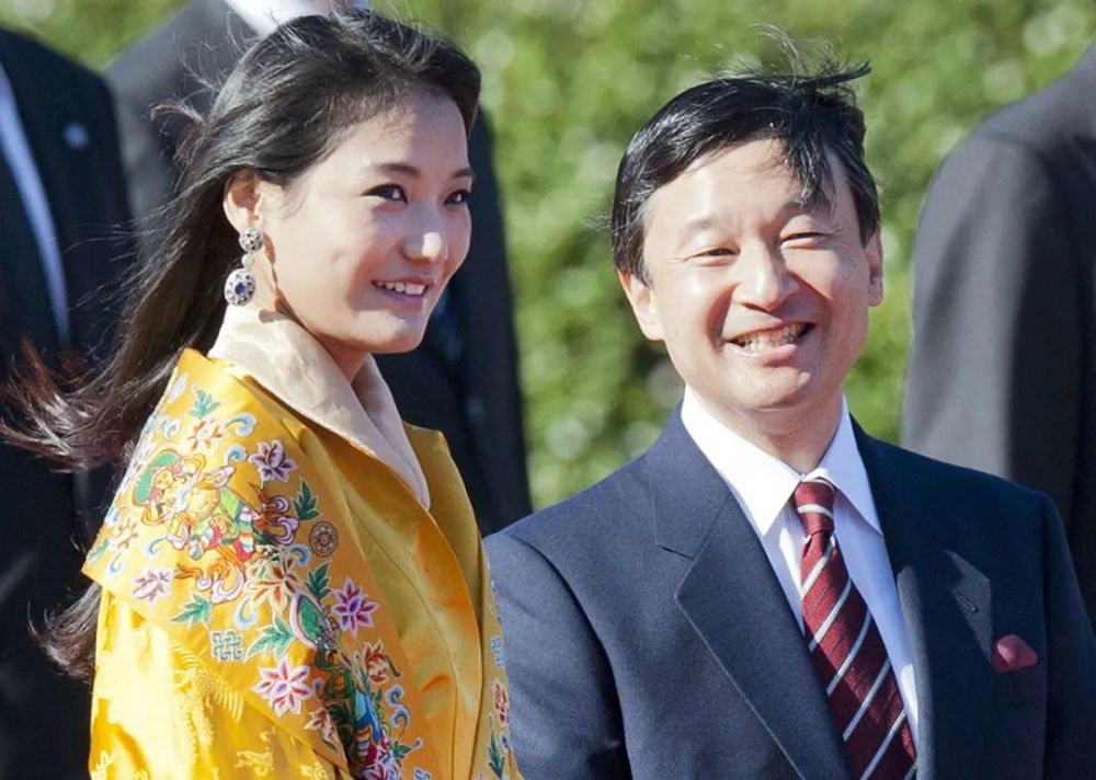 不丹王后见美智子皇后 一张迷妹脸写满崇拜 细心观察绝代美人 腾讯新闻