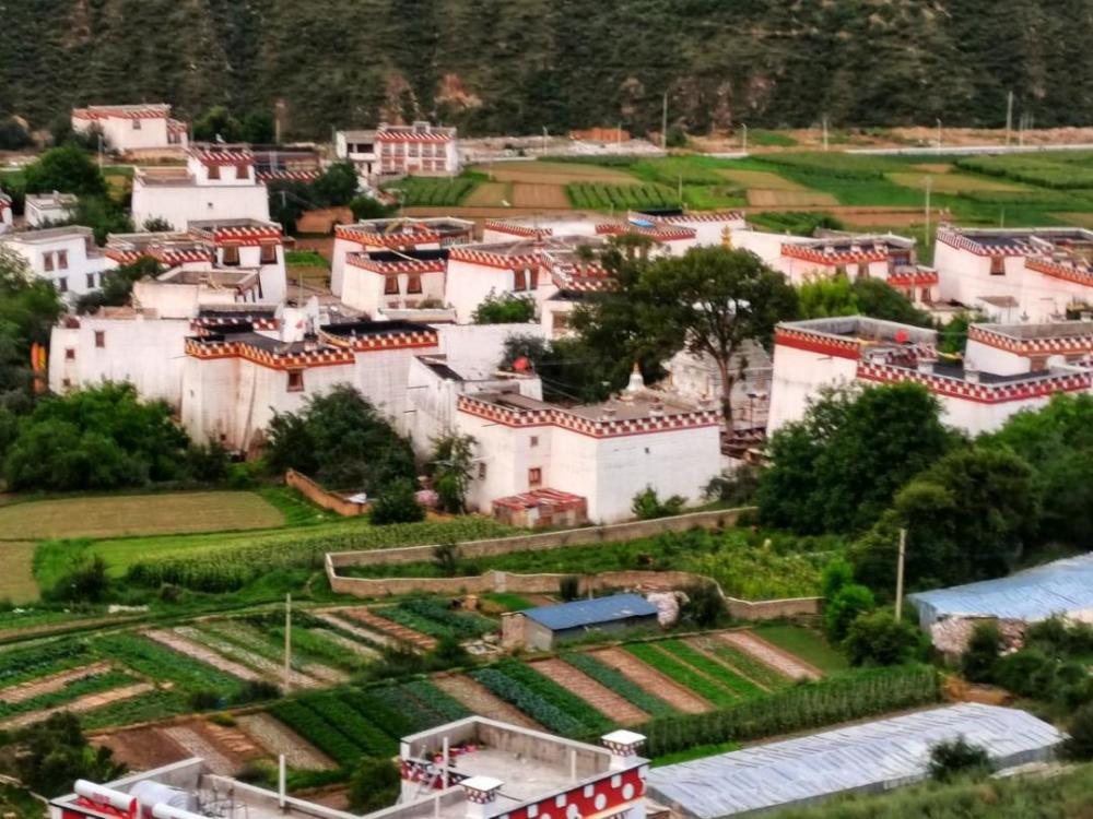 hi,这里是香巴拉乡城