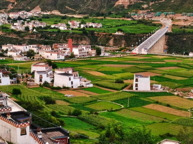 hi,这里是香巴拉乡城