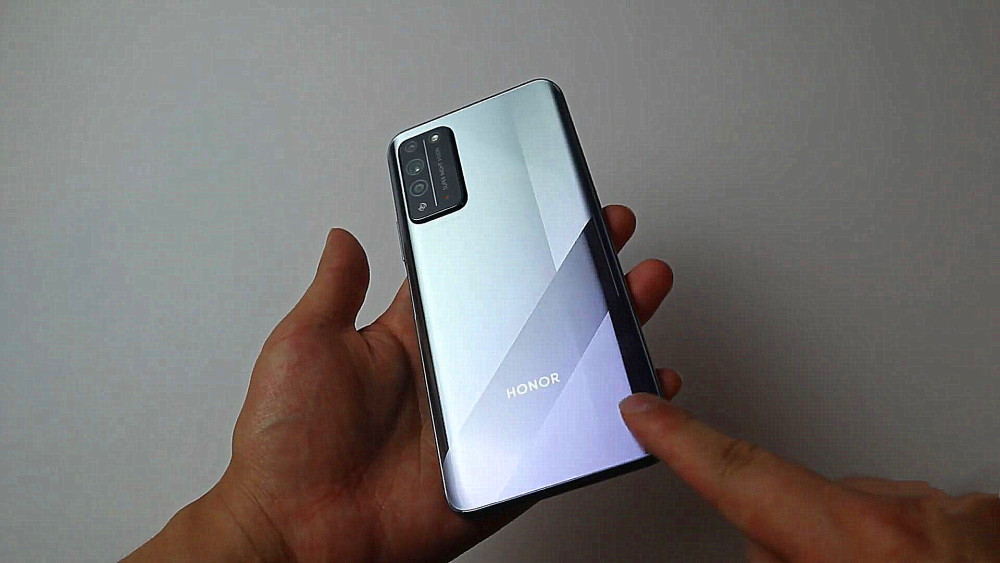 除了这三款华为手机,或许以后见不到麒麟820机型了