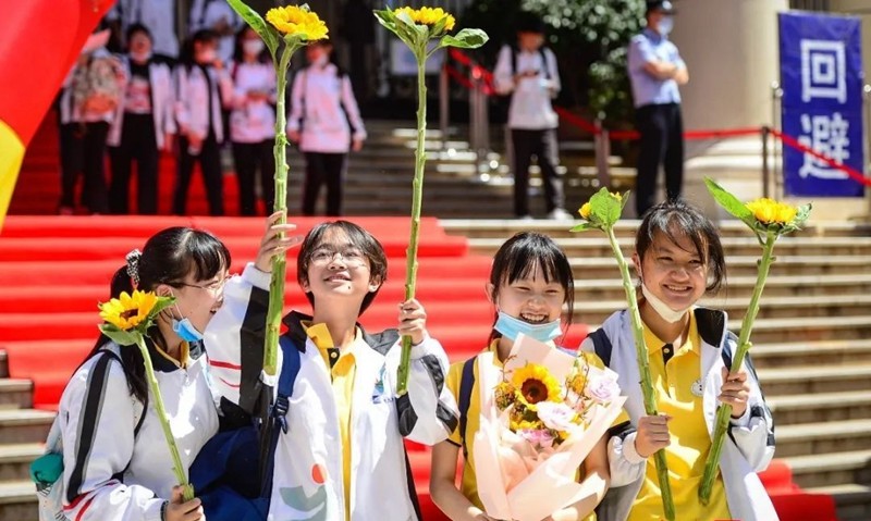 2020昆明初中升学率_2020年昆明小升初参加摇号学校中考录取率分析!附小