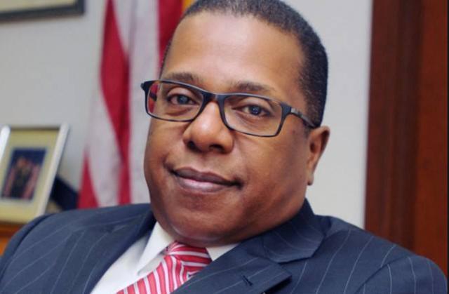 津巴布韦_时政|津巴布韦批美国大使是恶棍暴徒，指责其策划暴力叛乱，威胁要驱逐