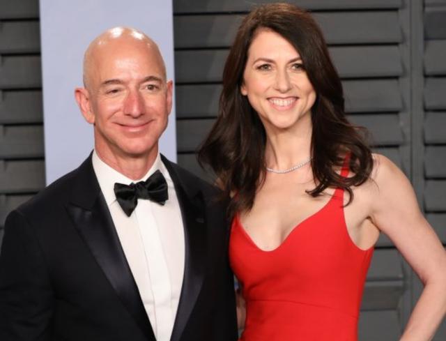 杰夫·贝佐斯|女子与世界首富离婚后获赔4200亿，立马捐120个亿做慈善