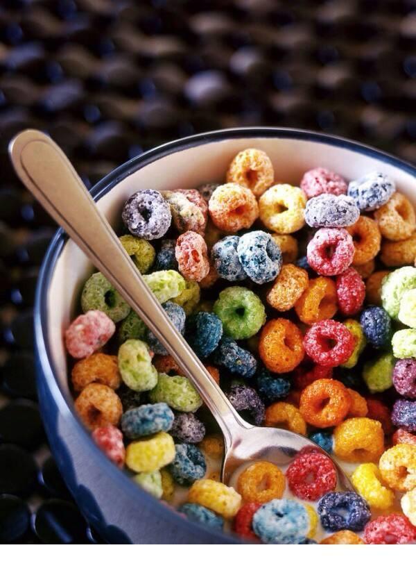 百万富翁|英国17岁少年靠贩卖美国甜食 成为当地百万富翁 经商头脑让人佩服