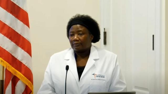 小唐纳德-特朗普|特朗普新宠医生要测福奇尿液，她不相信口罩，相信巫术和恶魔附体