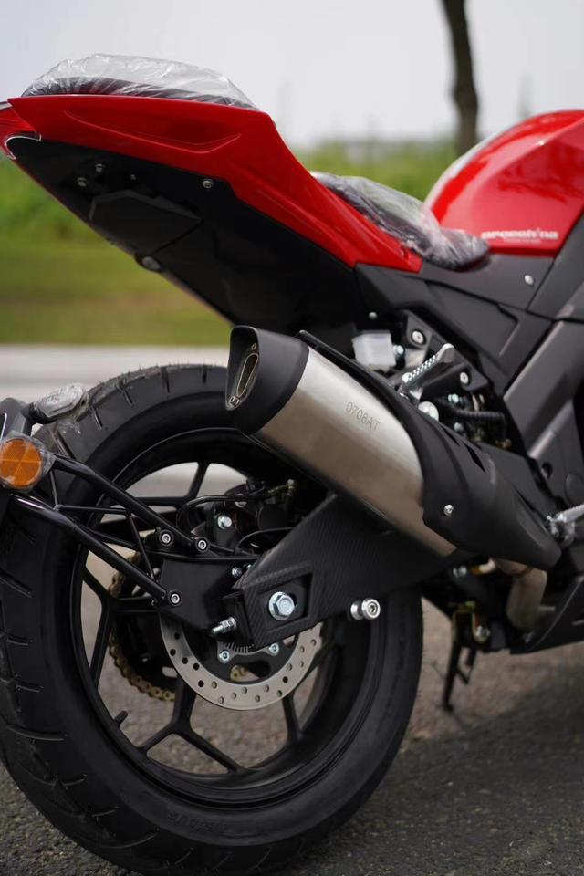 杜卡迪跑车国产化蛟龙400双缸水冷摩托车