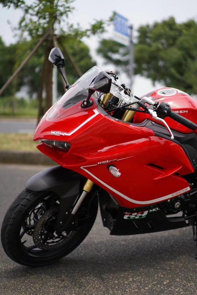 杜卡迪跑车国产化蛟龙400双缸水冷摩托车