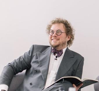 通行证|全球通行证的美国护照不好使了，现在只有28个国家给美国人免签