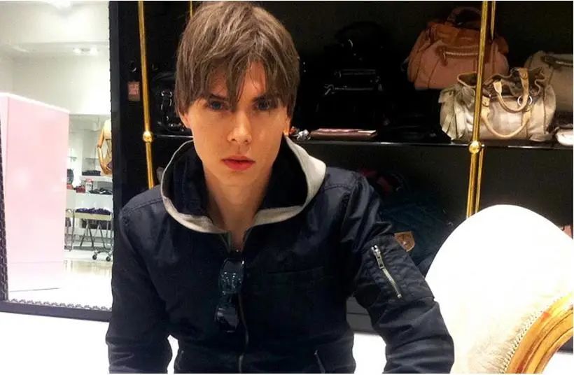 2012年6月4日,德国警方在柏林的一家网吧抓捕了卢卡·罗科·马尼奥塔.