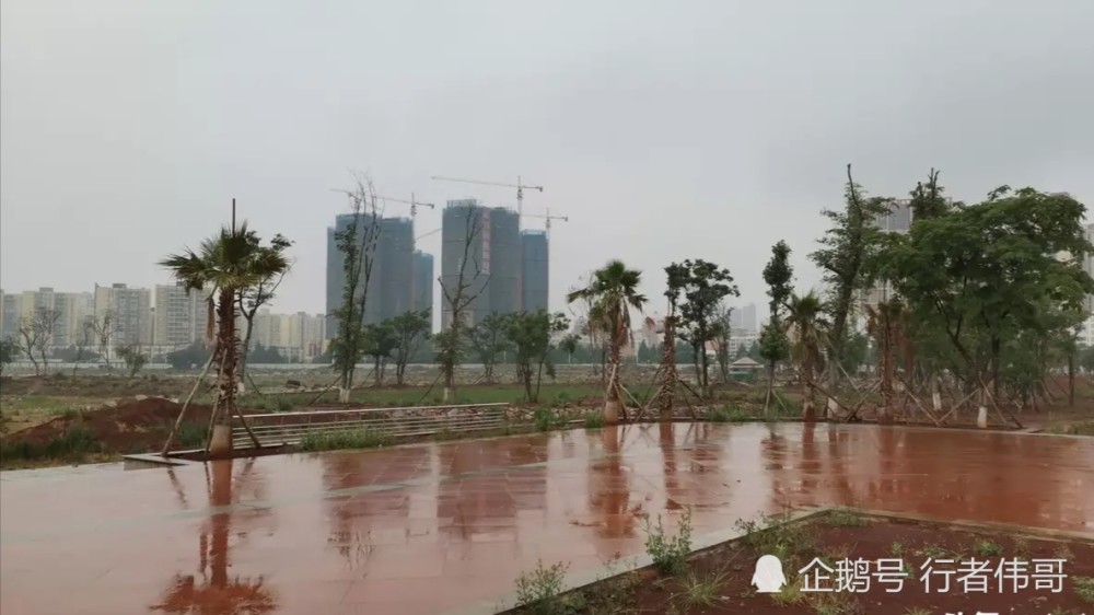 曲靖市麒麟区南片,最大的人工湖麒麟湖,大家去过吗?