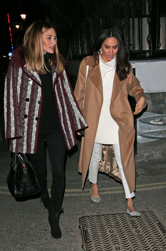 梅根·马克尔|有其父必有其女 梅根也曾雇佣狗仔队 “偷拍”自己逛伦敦餐馆