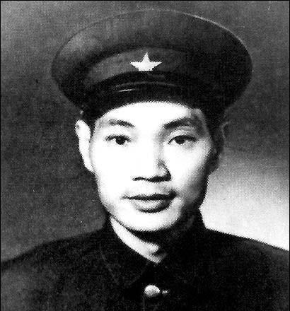 两广纵队的另一位将军,是两广纵队的司令员曾生,他在解放后担任广州