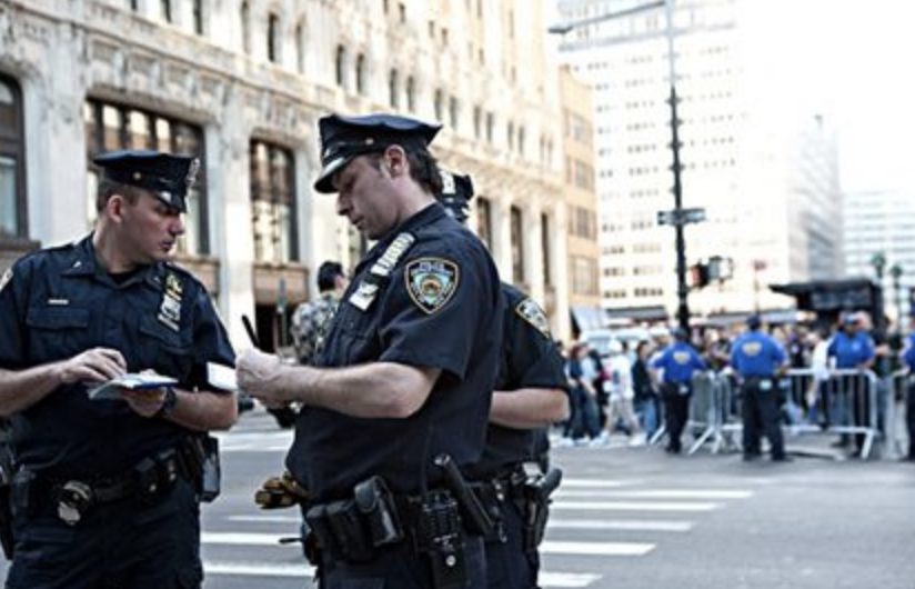 詹姆斯·芬奇|英国少年在女友死亡一年后依旧伤心欲绝，在网上再次告白后神秘死亡