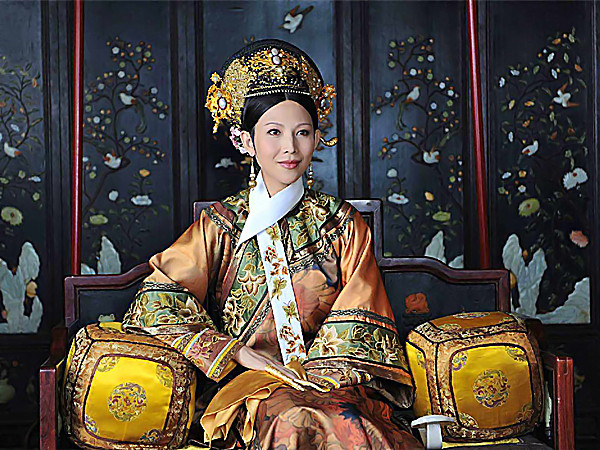 甄嬛传:原来"皇后"的第一人选并不是蔡少芬,而是同为皇后的她