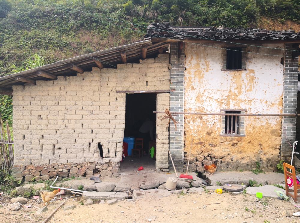 他们坚守在深山的最后一公里