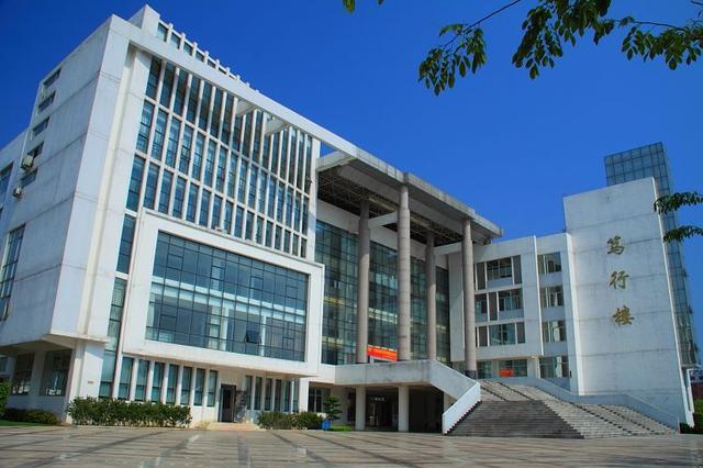 给考生推荐几所"二本师范" ,适合比二本线高几十分的学生报考