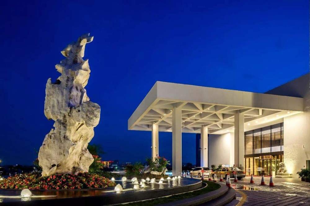 白天鹅宾馆优化运营提升服务追求效率效益完美