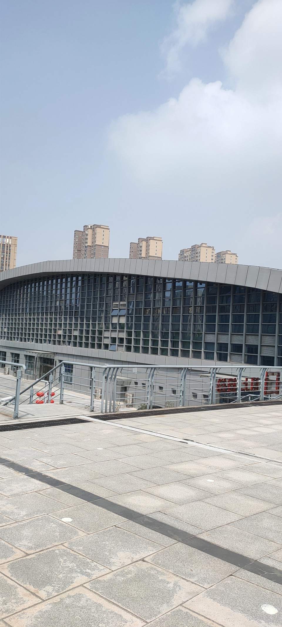 走进焦作太极体育中心又让我想起了成龙的那首男儿当自强