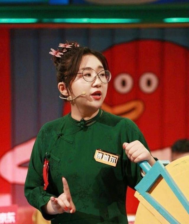 36岁傅首尔录节目突然得知外婆去世噩耗现场崩溃大哭中断录制