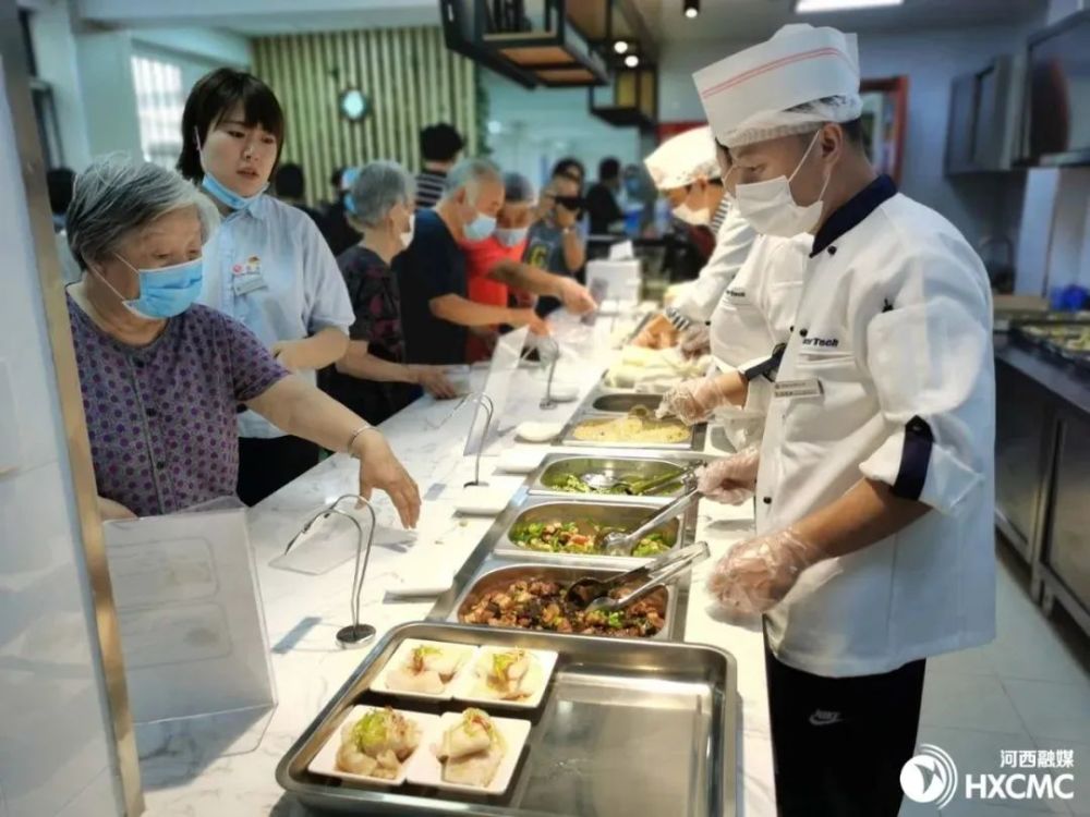 幸福万家】挂甲寺街新城小区居家养老服务中心投入运营_腾讯新闻