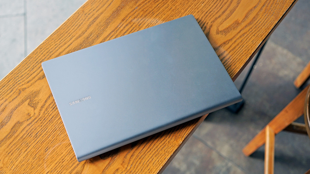 仅950g!上手三星galaxy book s:优质外观下蕴藏更多细节