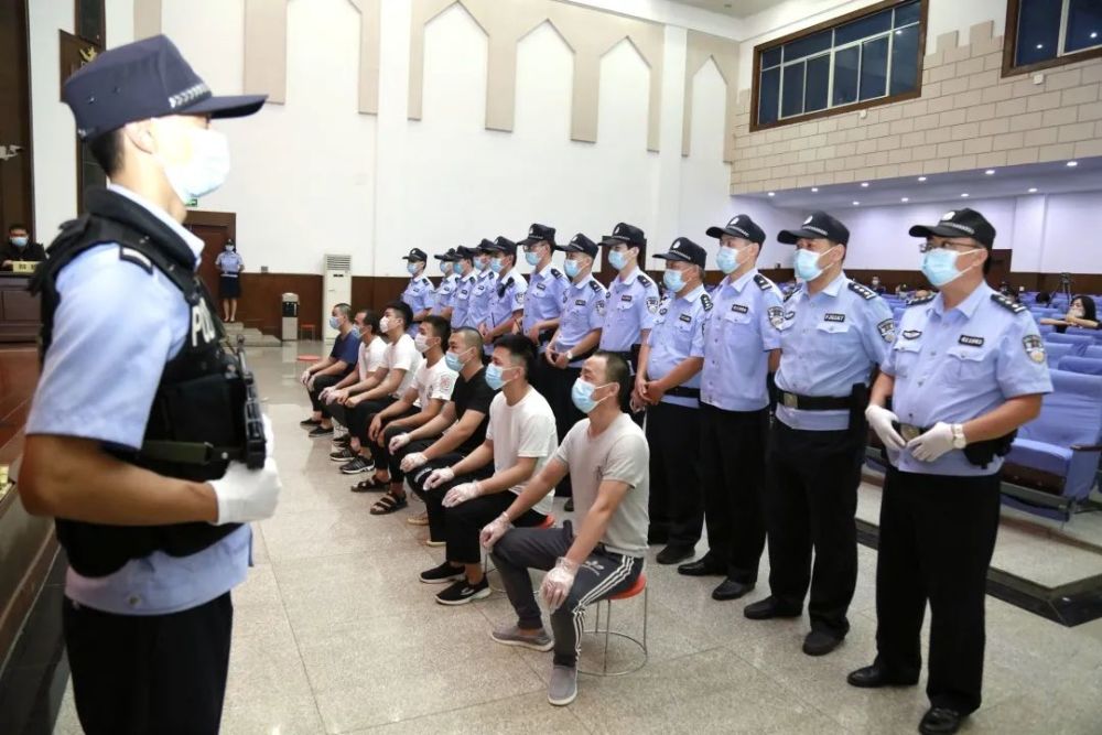 决胜扫黑除恶收官年38人获刑焦作法院集中宣判4起黑恶势力犯罪案件