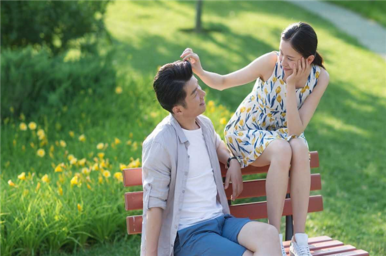 恋爱中的男人倘若爱你连睡觉都是牵挂着你的