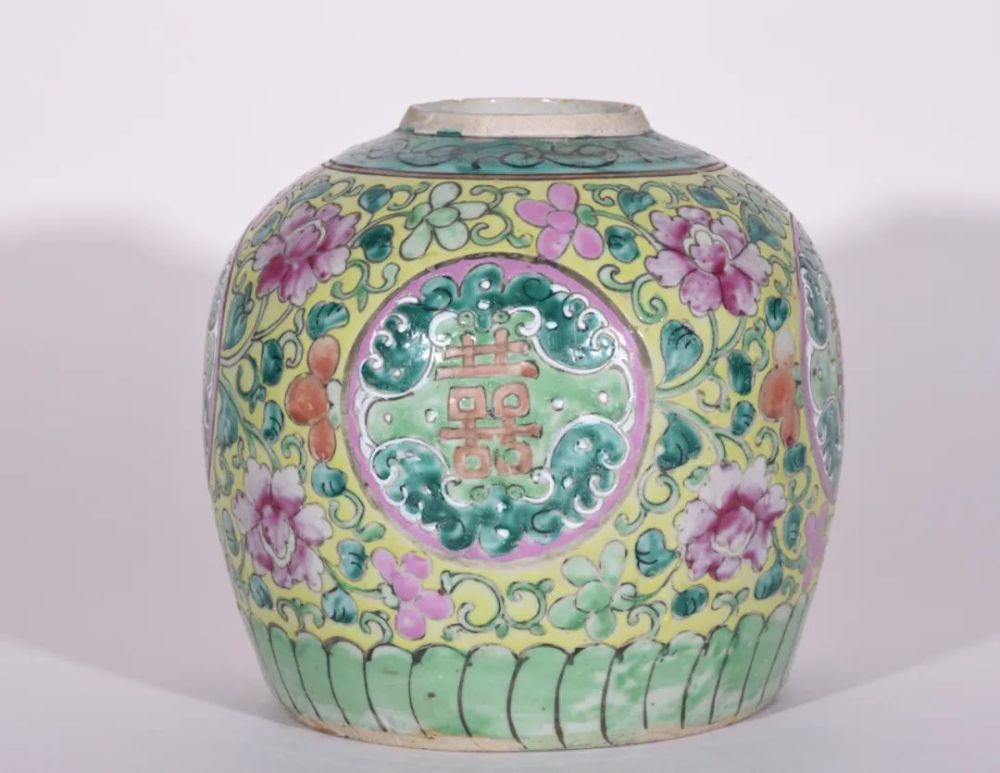 直播拍卖孟秋瓷杂专场