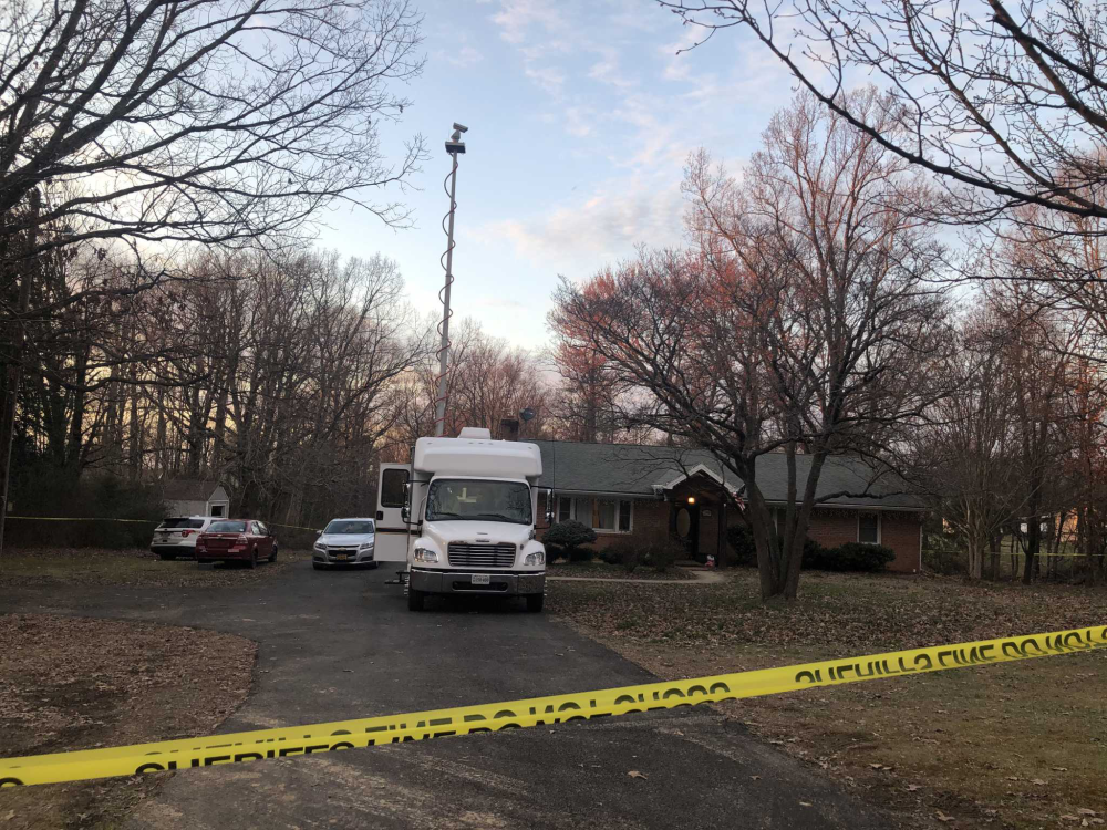 诺伍德|男子下班回家发现妻子和小儿子的尸体，紧接着他也中枪倒地