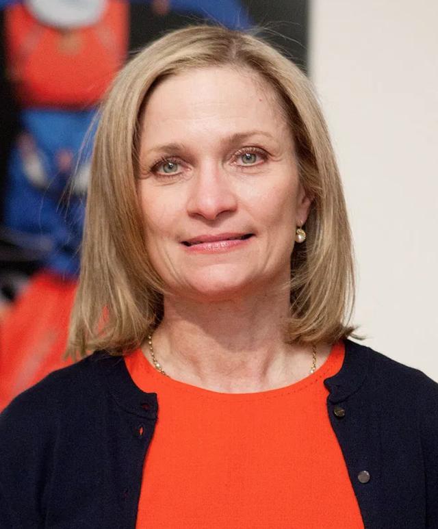 缅因州|惨！纽约时尚女总裁被大白鲨活活咬死，水中正嬉笑瞬间被拖入海底