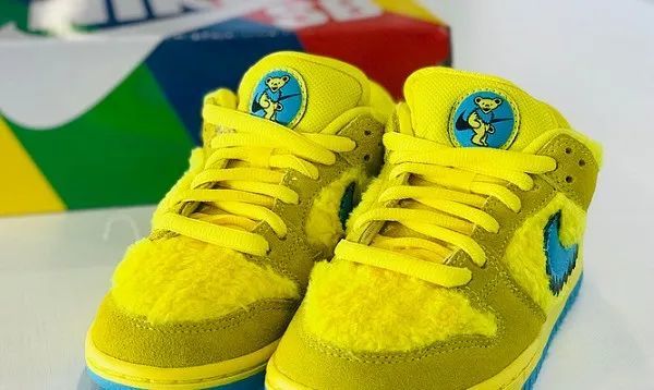 dunksb小熊金黄配色开箱上脚跳舞小熊超可爱