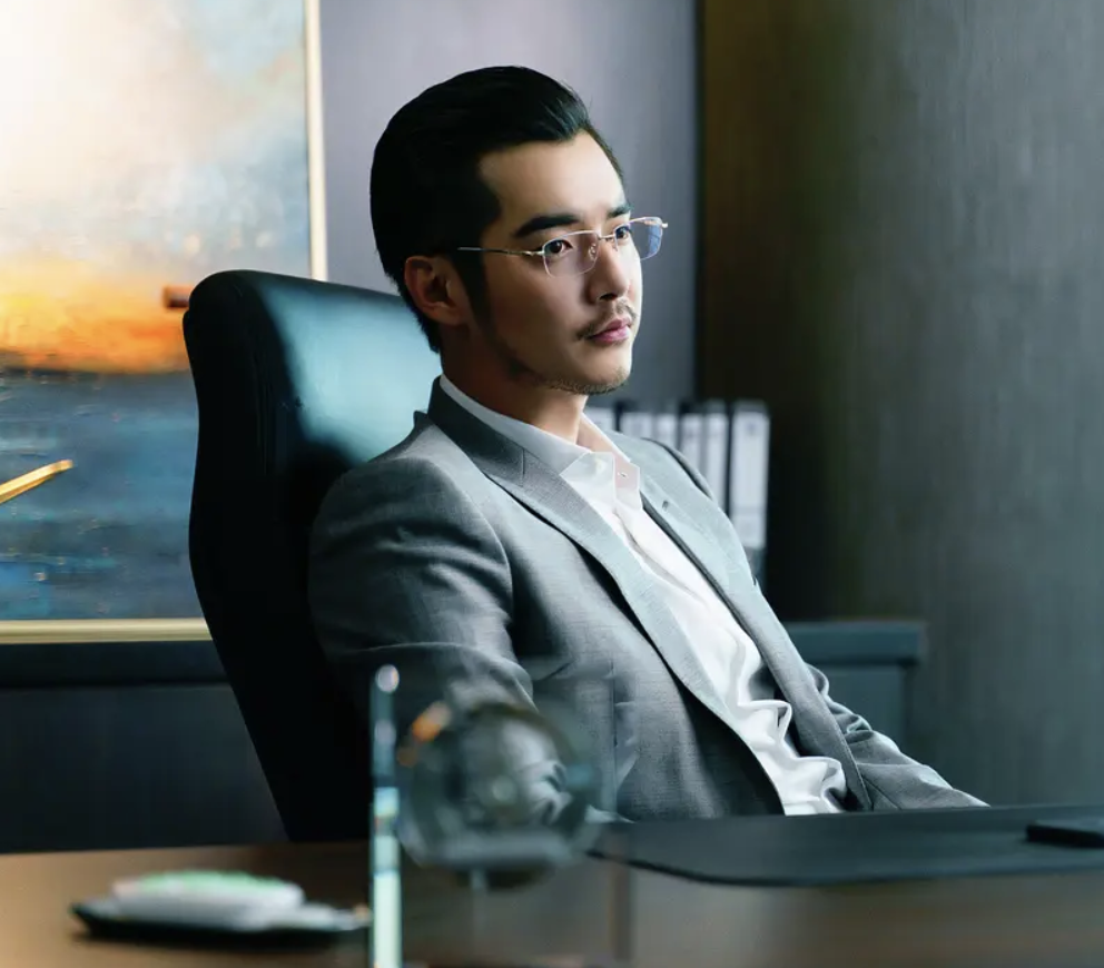 《二十不惑》:陆展博终于长大!金世佳完美变身外冷内热霸道总裁