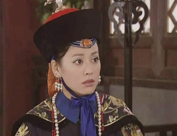 宁静——建宁公主邬倩倩的德妃,端庄又大气,看着就十分温婉贤良.