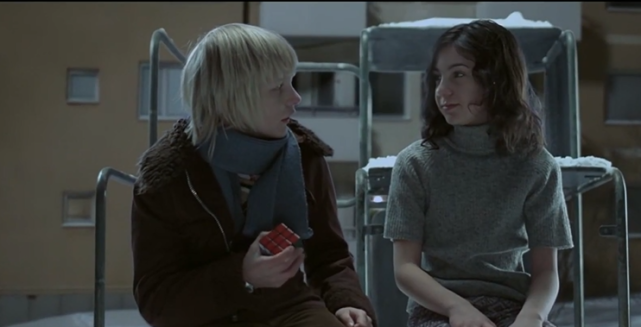 电影生人勿进男孩爱上9岁女孩却不知对方是个90岁吸血鬼